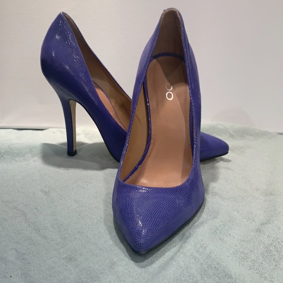 3 for 30 - Blue Aldo Pumps - Picture 2 of 8